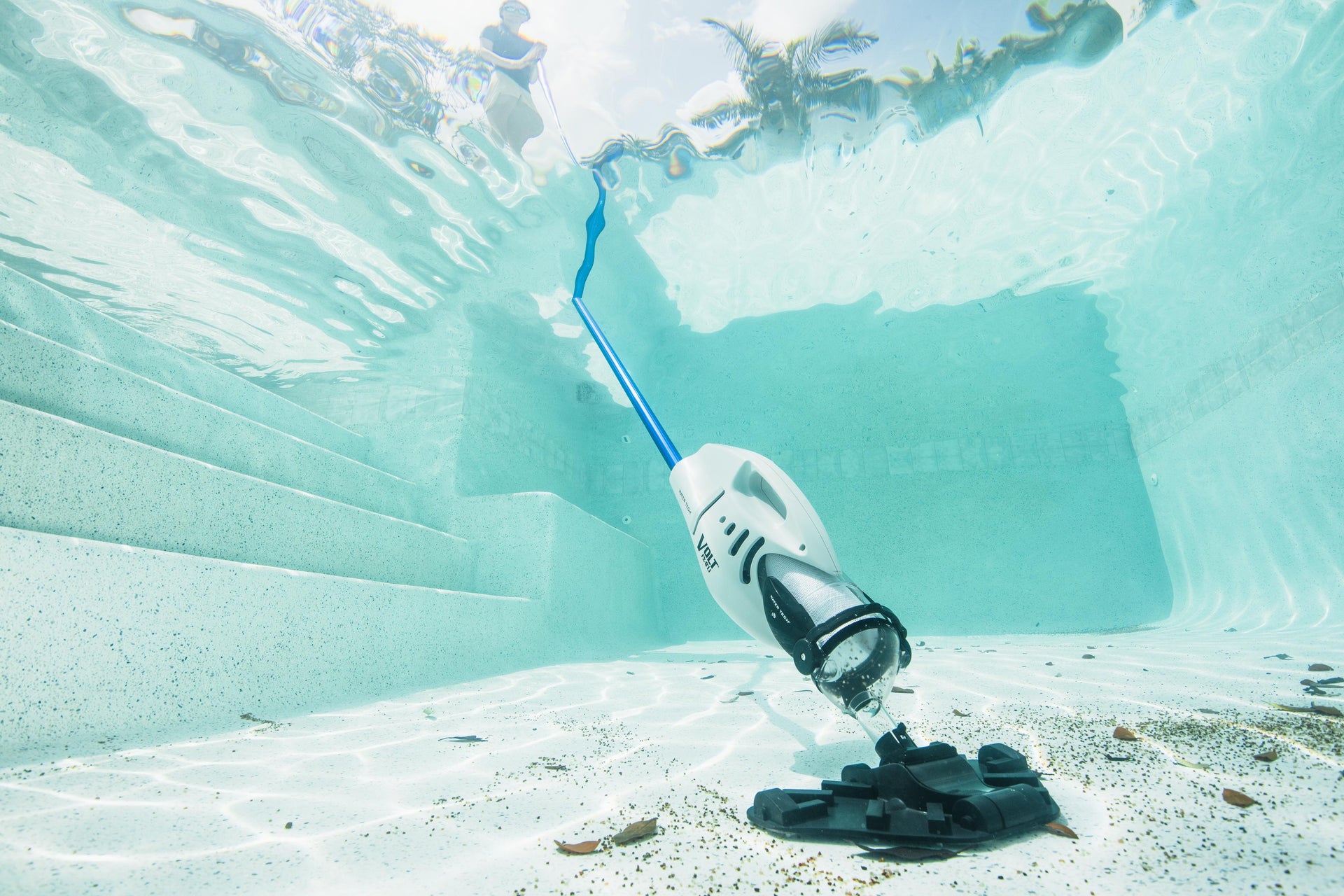 Welche Fehler sollte man bei der Poolpflege am Ende des Sommers vermeiden?
