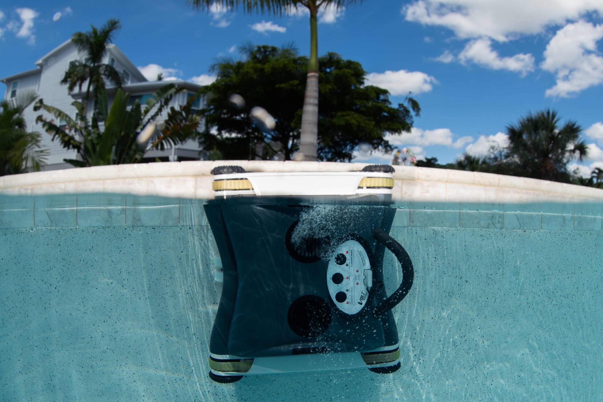 Robotic Pool Cleaners: What You Need To Know